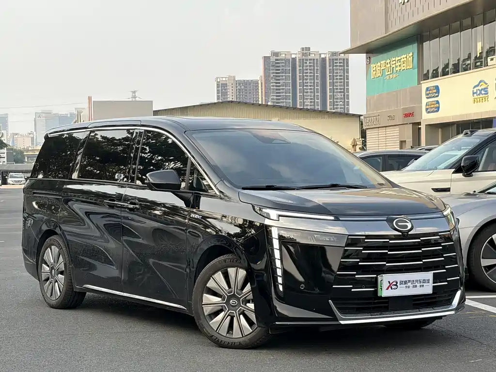 GAC Motor Trumpchi E8 PHEV — миниатюра 3