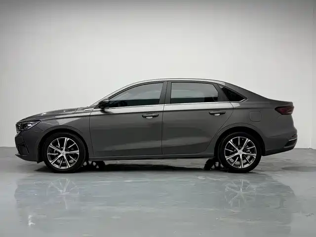 Geely Emgrand 2023 4 Champion 1.5L CVT Luxury