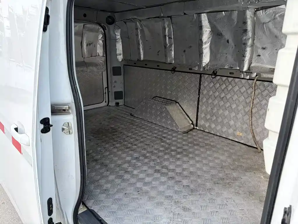 Wuling Yangguang — миниатюра 7