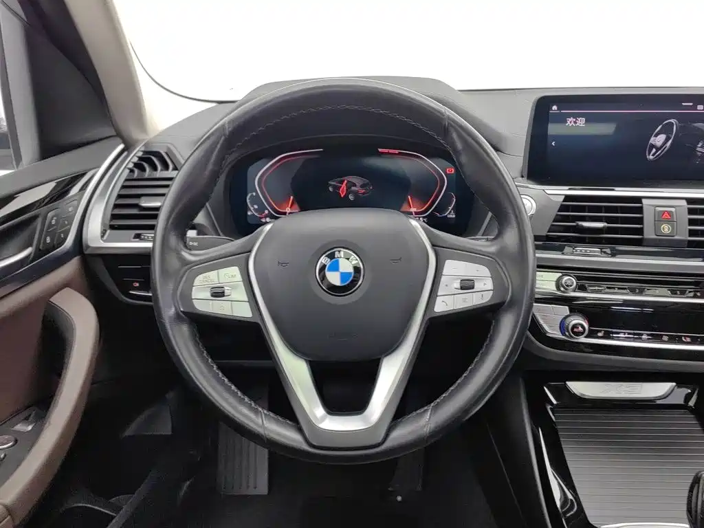 BMW X3 — миниатюра 11