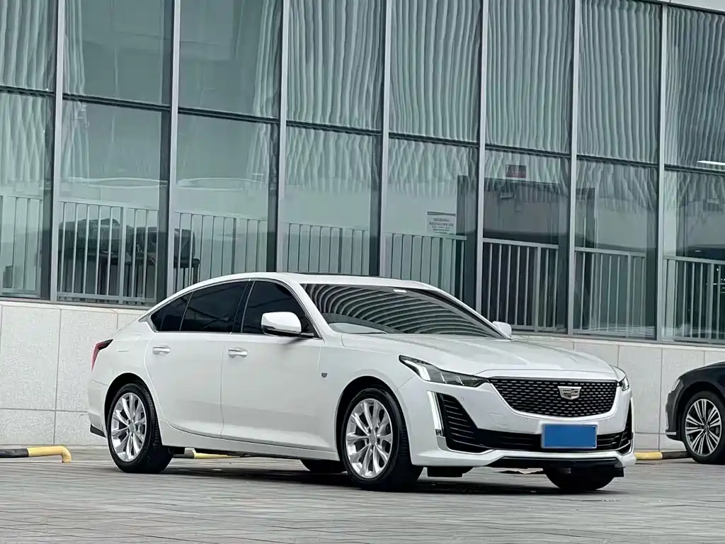 Cadillac CT5 — миниатюра 3