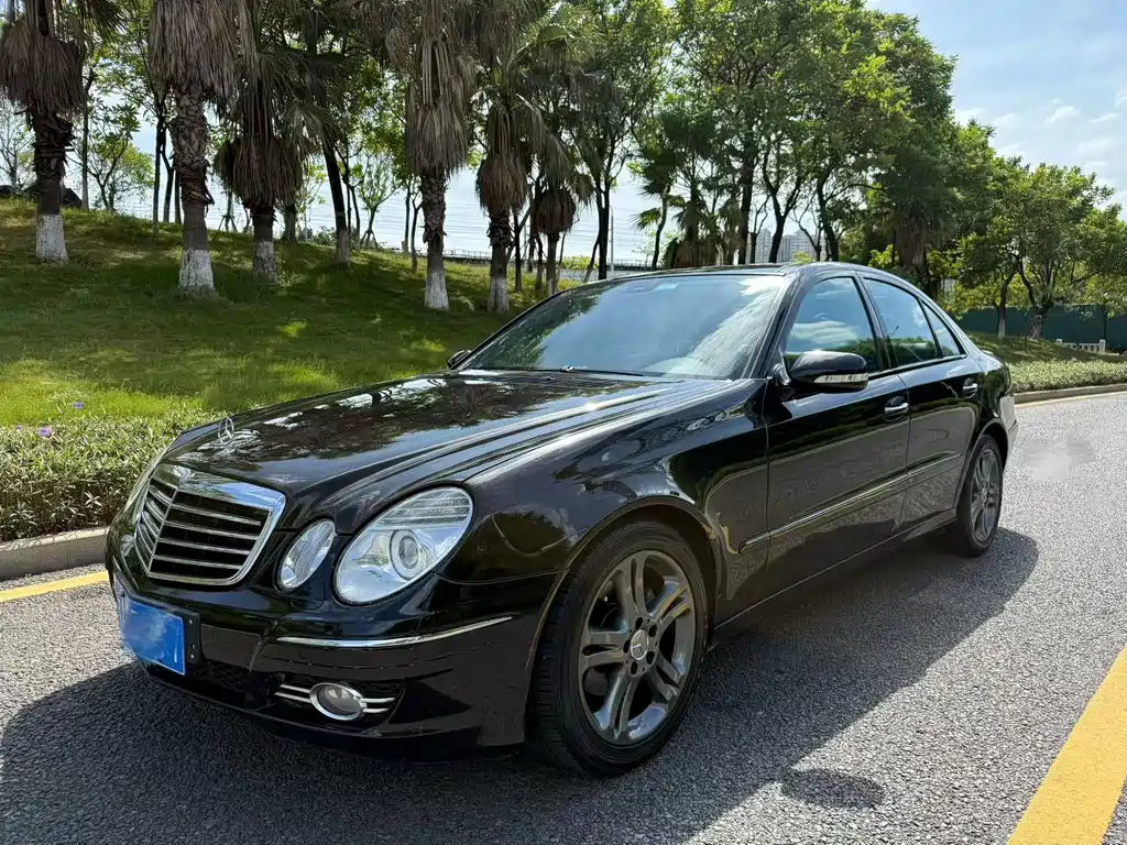Mercedes-Benz E-Class 2009