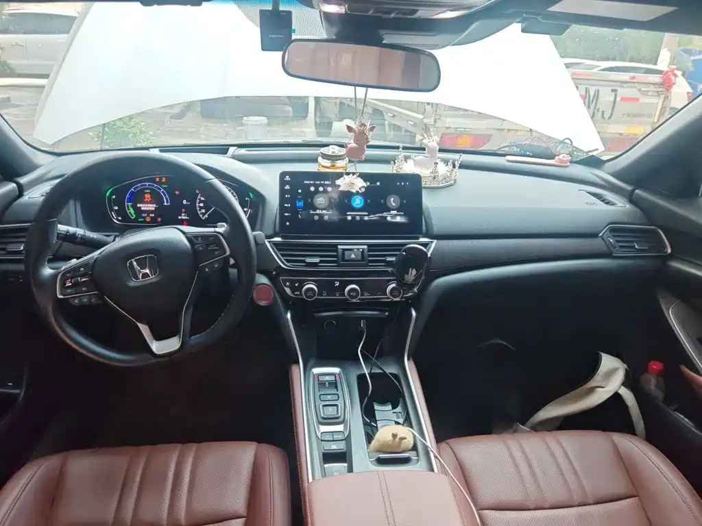 Honda Inspire — миниатюра 10