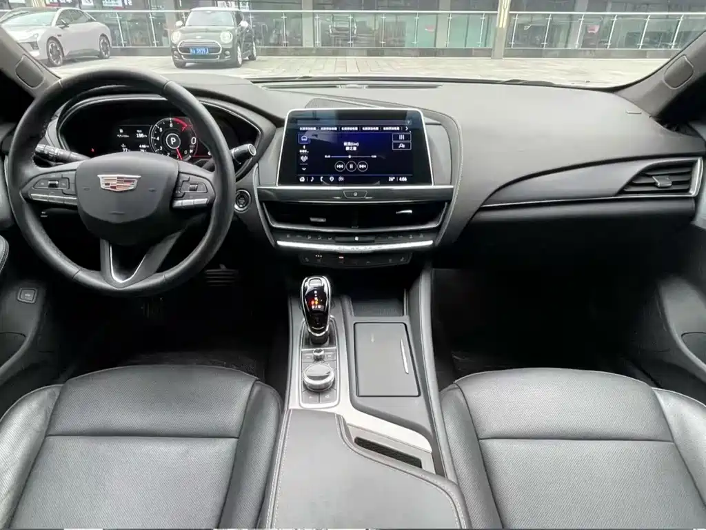Cadillac CT5 — миниатюра 4