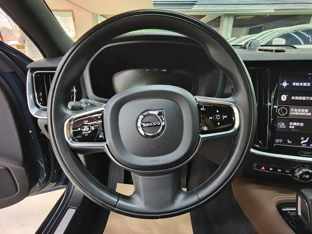 VOLVO S60 PLUG IN HYBRID