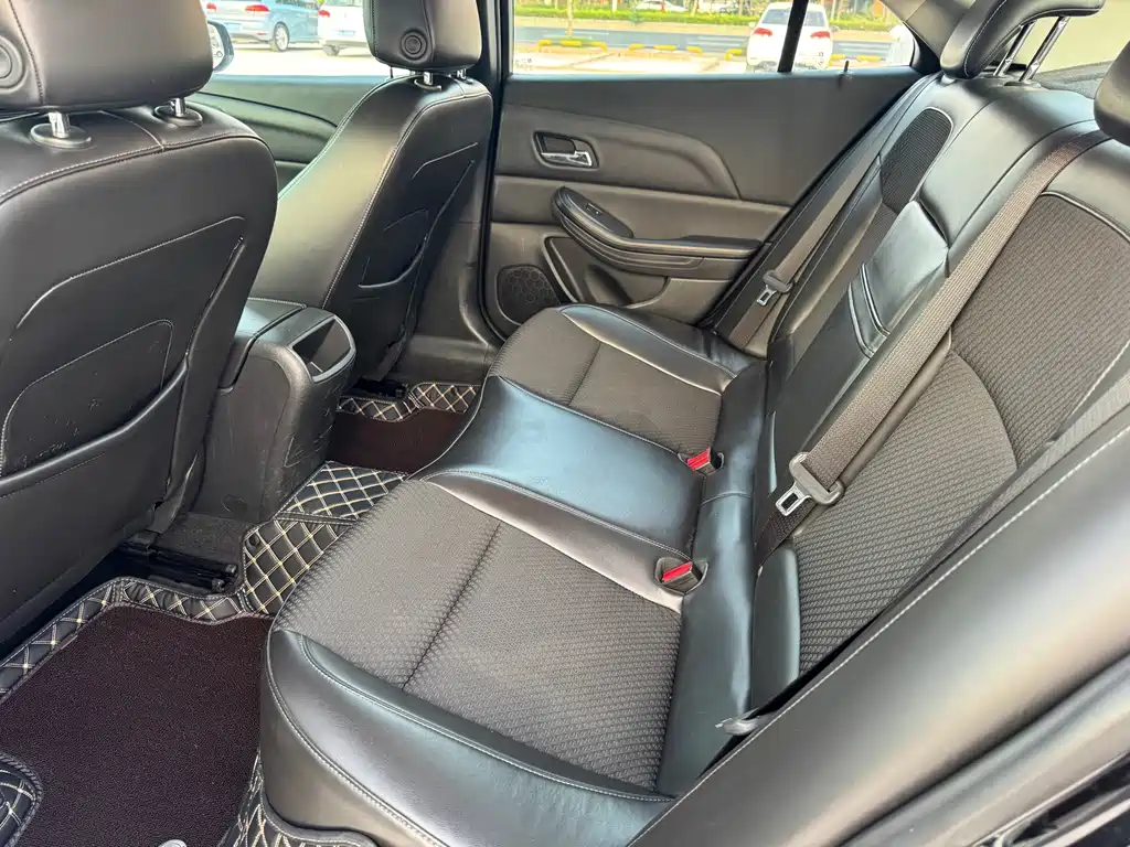 Chevrolet Malibu — миниатюра 11