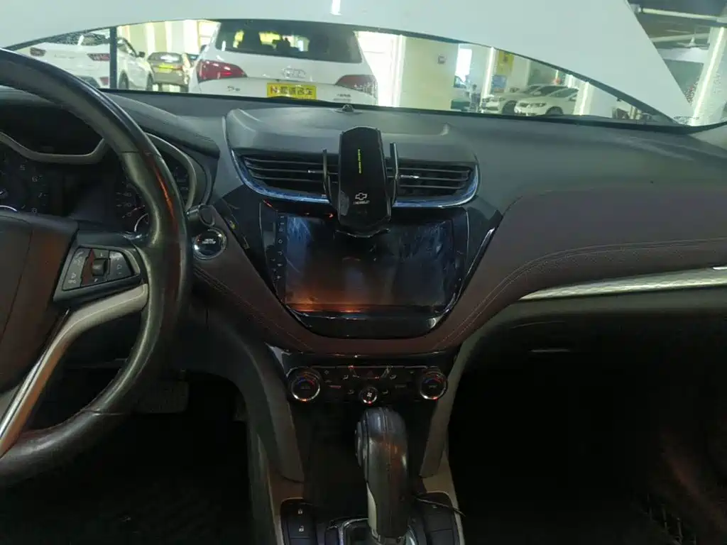 Chevrolet Malibu — миниатюра 13