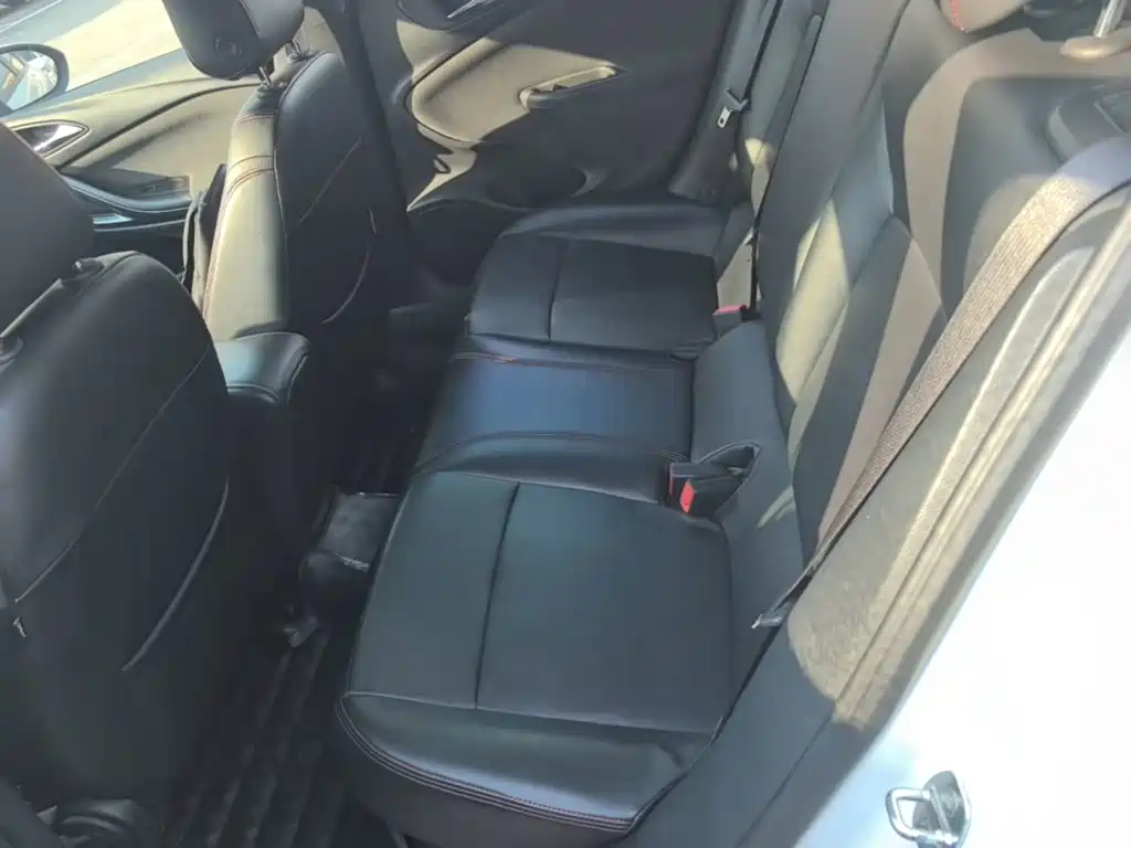 Buick Verano — миниатюра 17