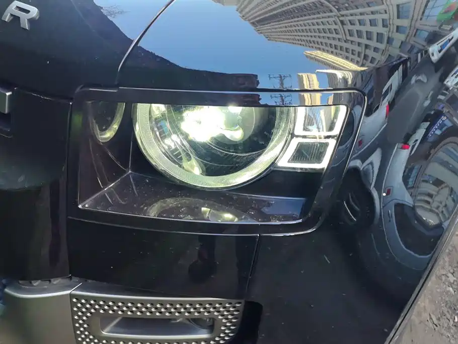 Land Rover Defender — миниатюра 5
