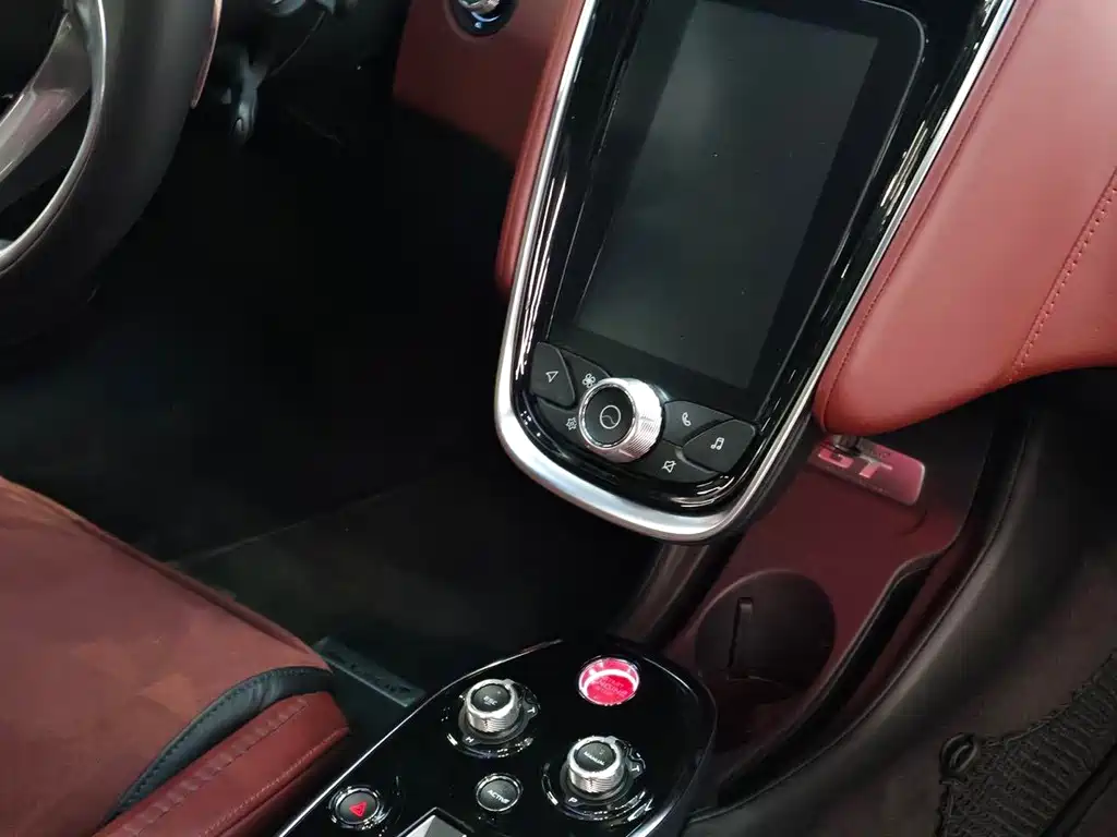 McLaren GT — миниатюра 13