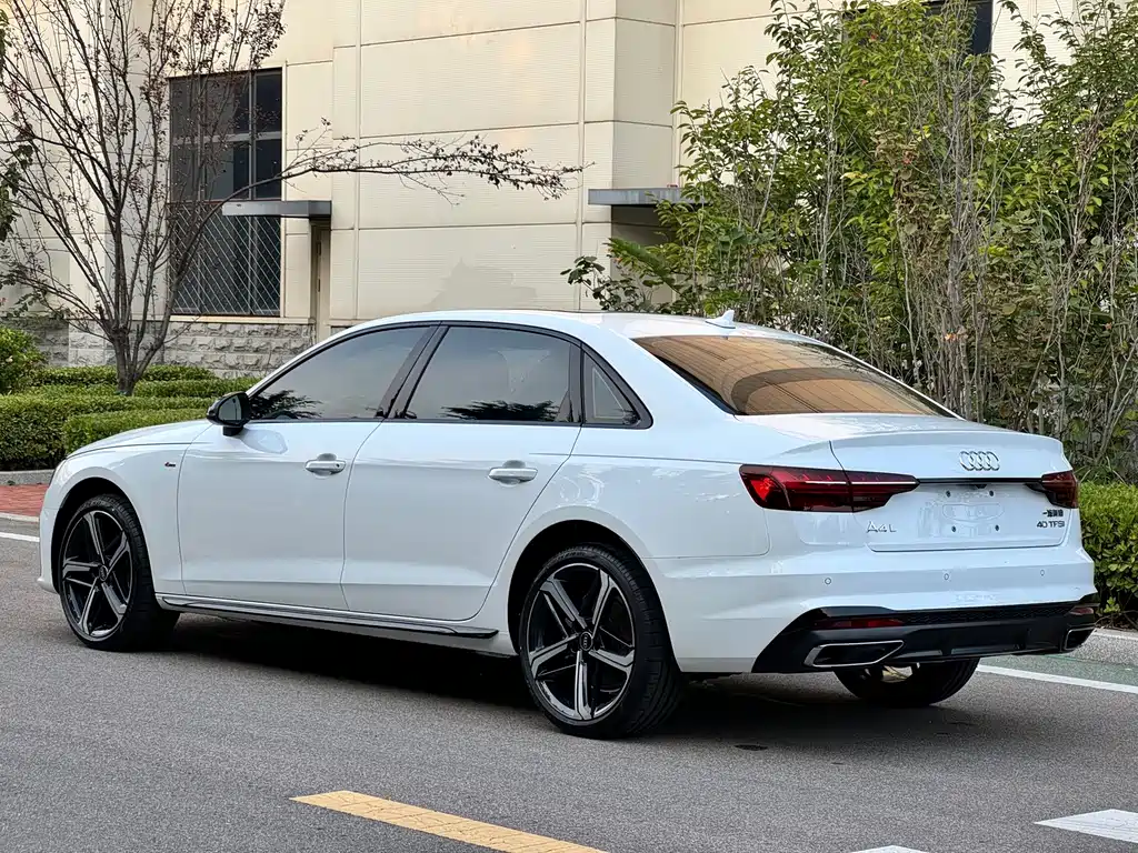 Audi A4L — миниатюра 4
