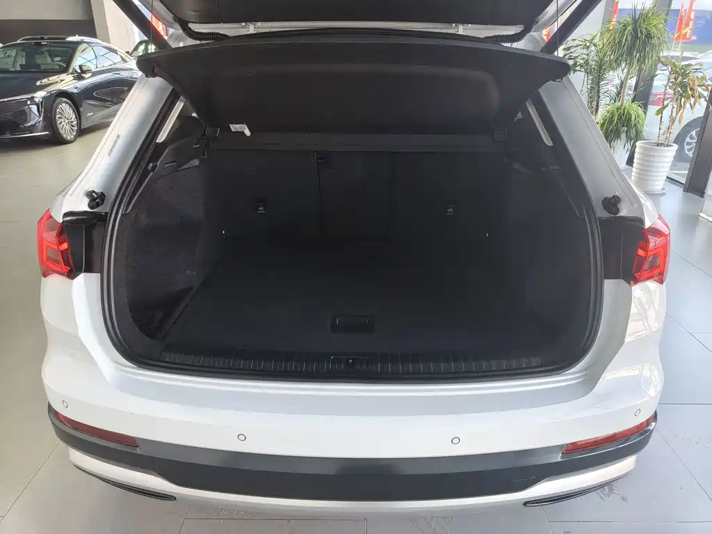 Audi Q3 — миниатюра 15