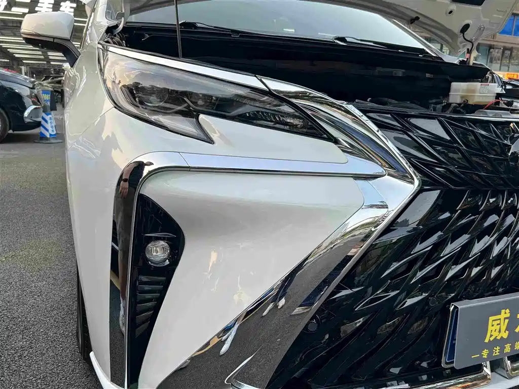 Toyota Sienna — миниатюра 25