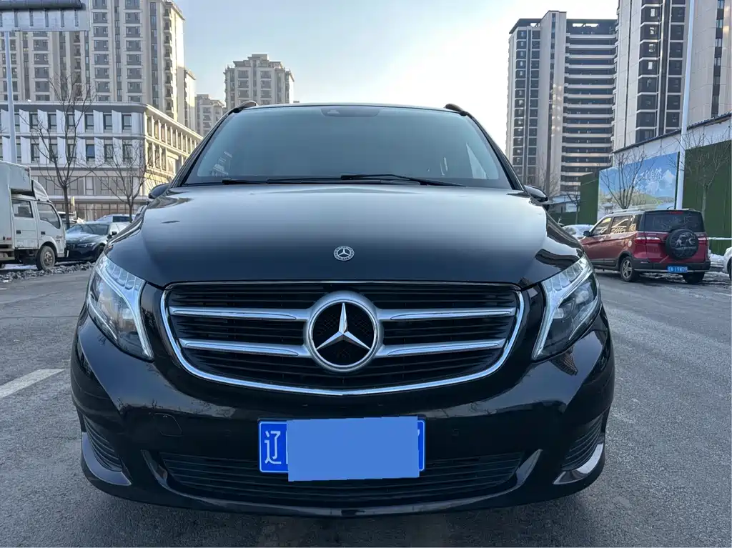 MERCEDES-BENZ V CLASS