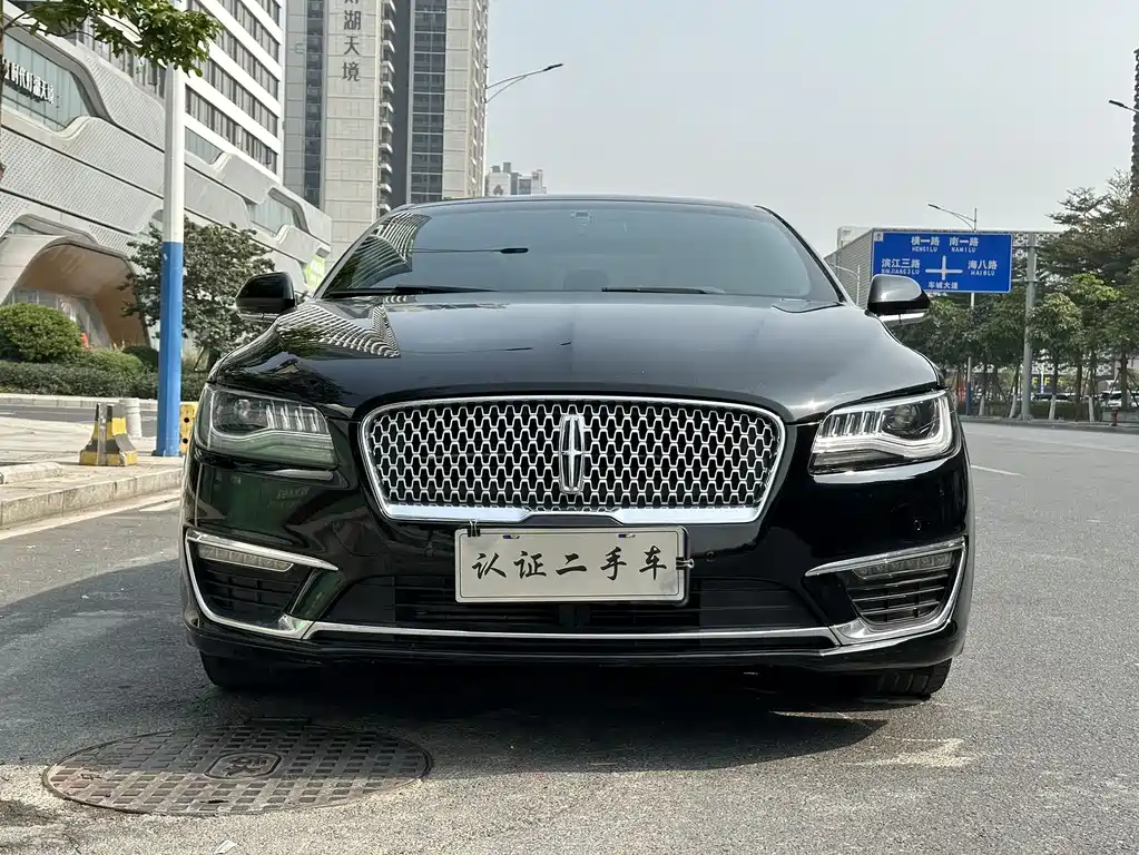 Lincoln MKZ 2018 2.0T