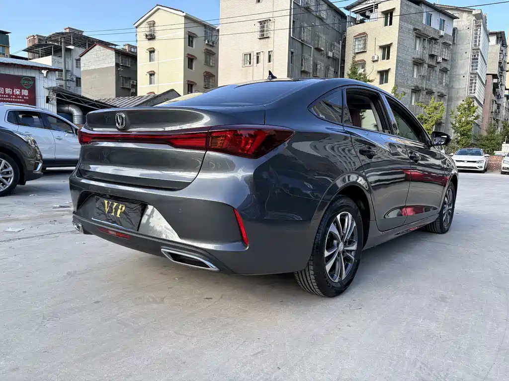 Changan Eado — миниатюра 6