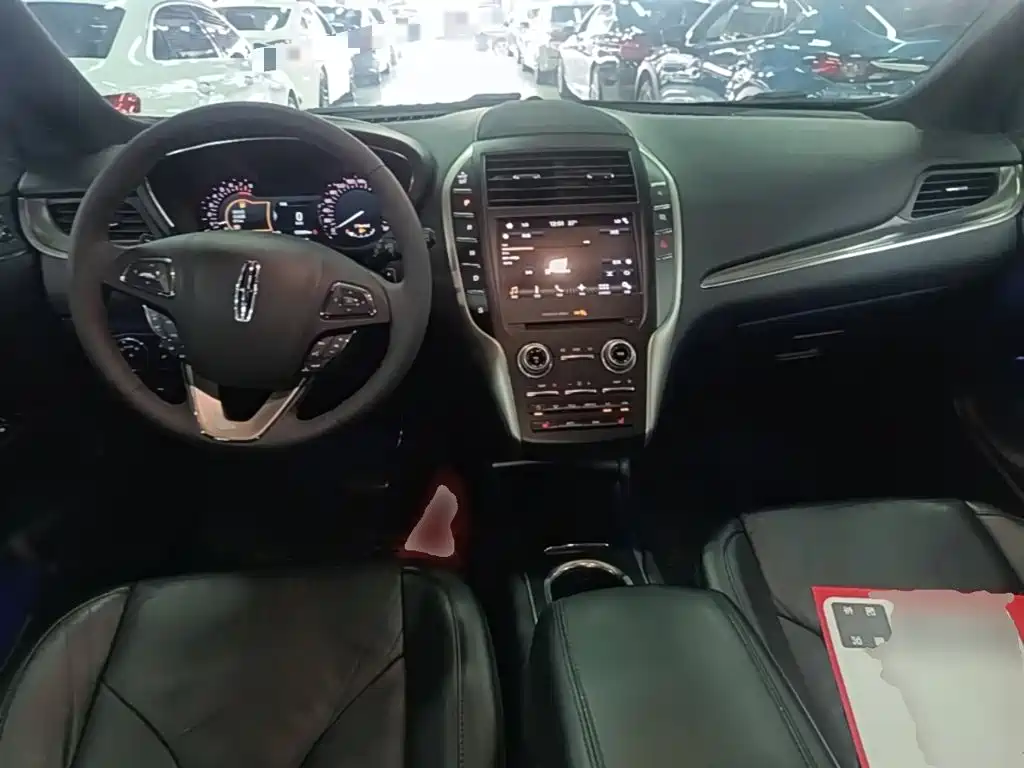 Lincoln MKC — миниатюра 10