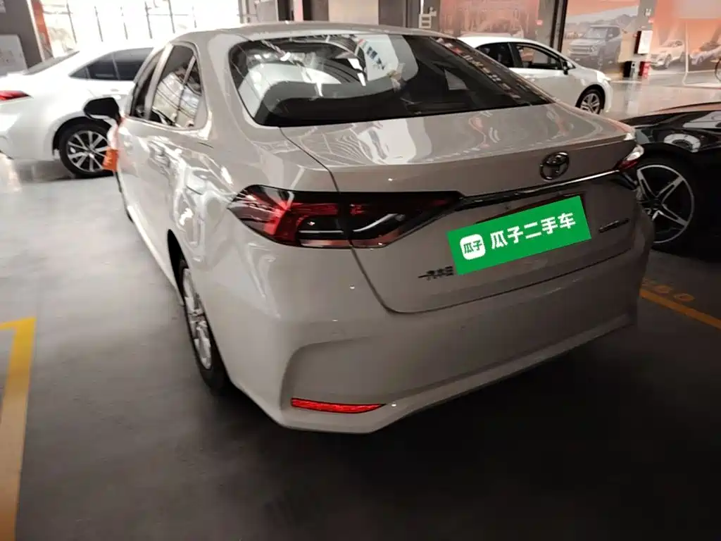 Toyota Corolla — миниатюра 5