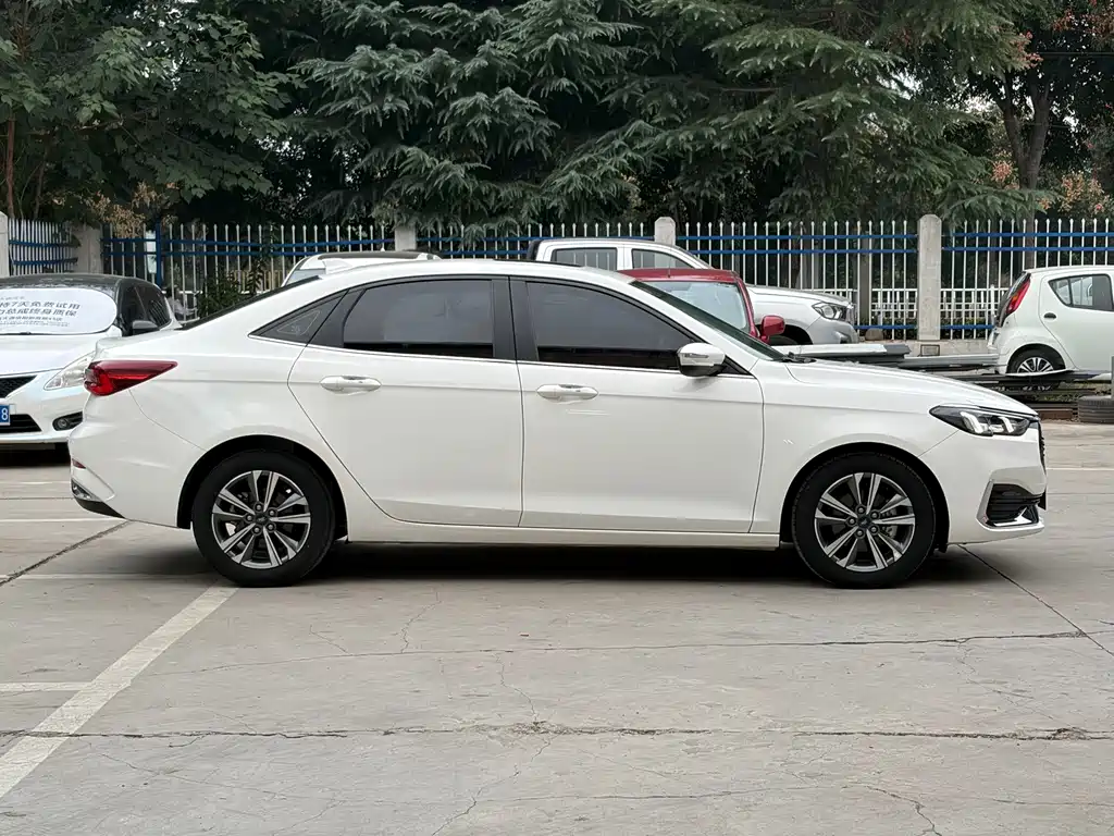 Ford Escort — миниатюра 16