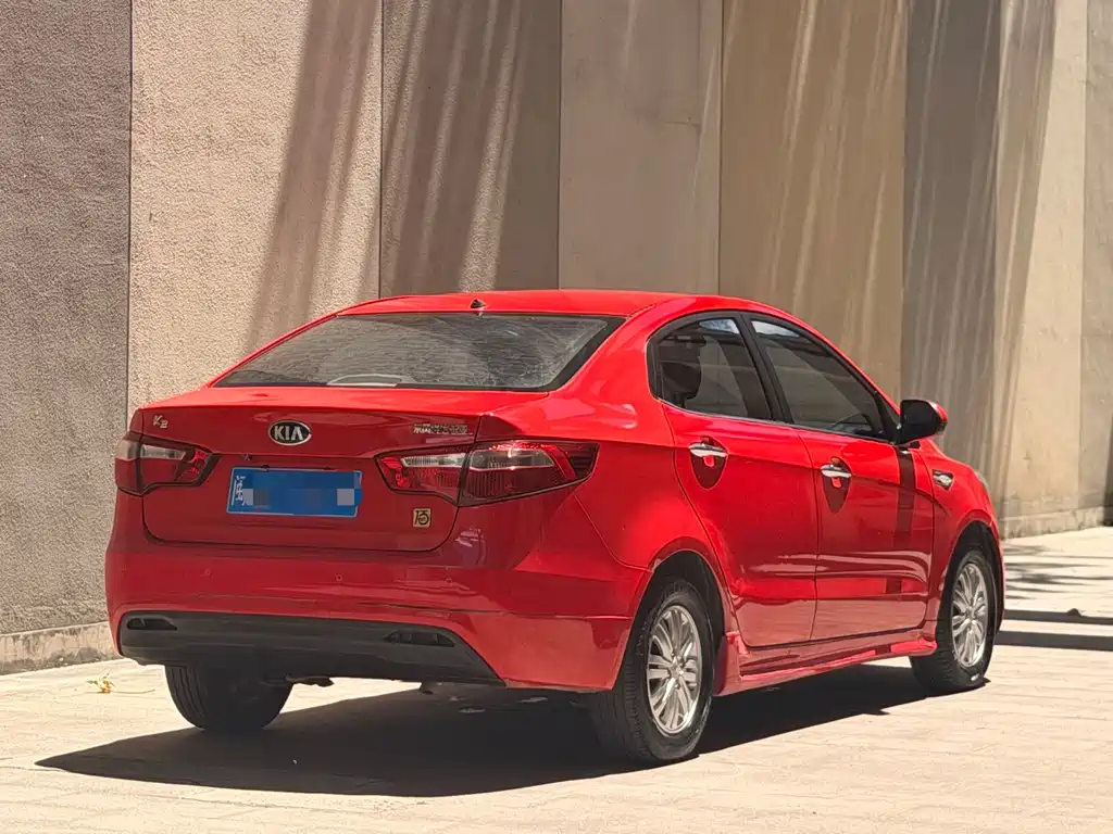 Kia K2 Sedan 1.4L MT GLS Anniversary Edition, фото 4