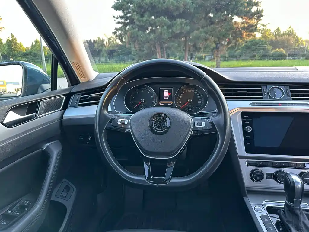 Volkswagen Viloran — миниатюра 21