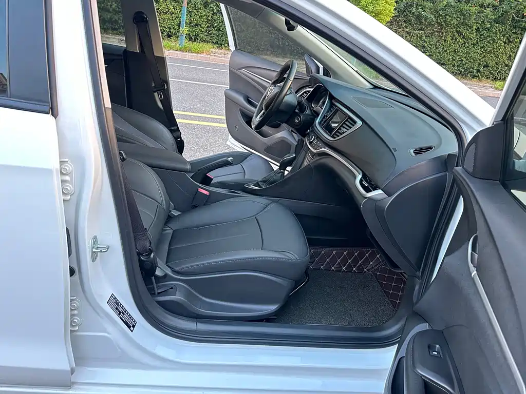Buick Excelle — миниатюра 16