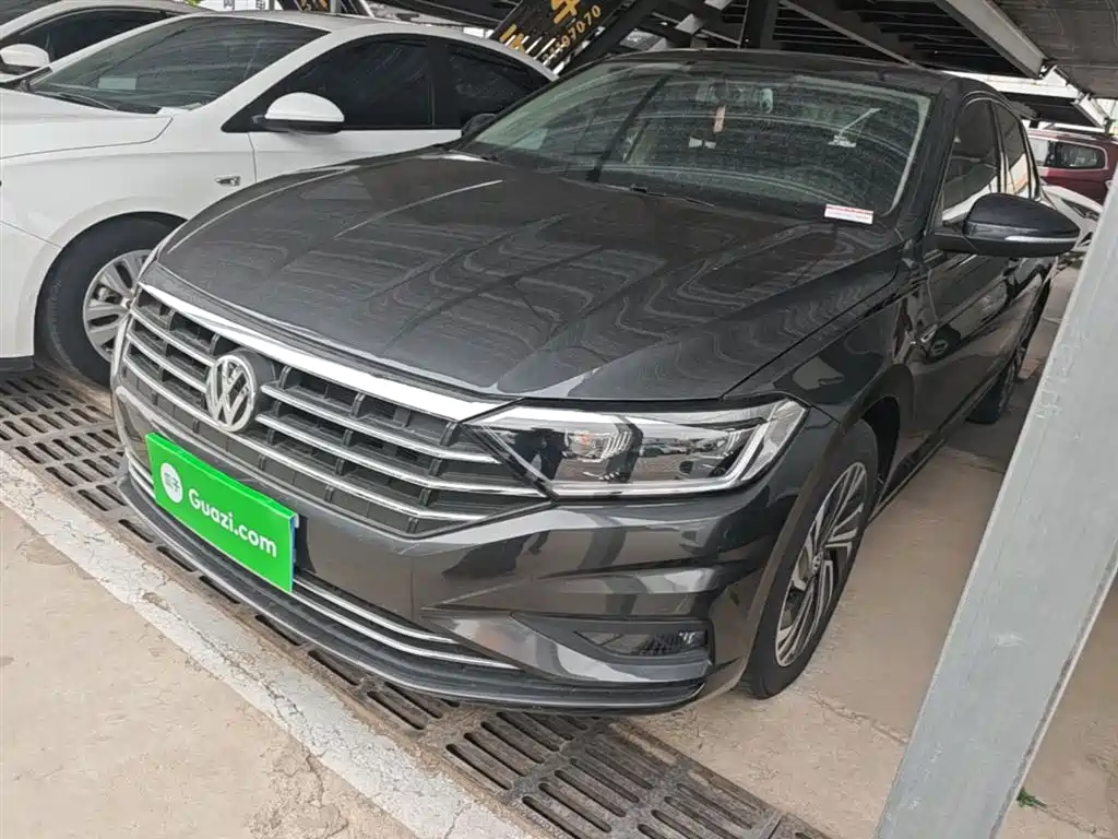 Volkswagen Sagitar 2022