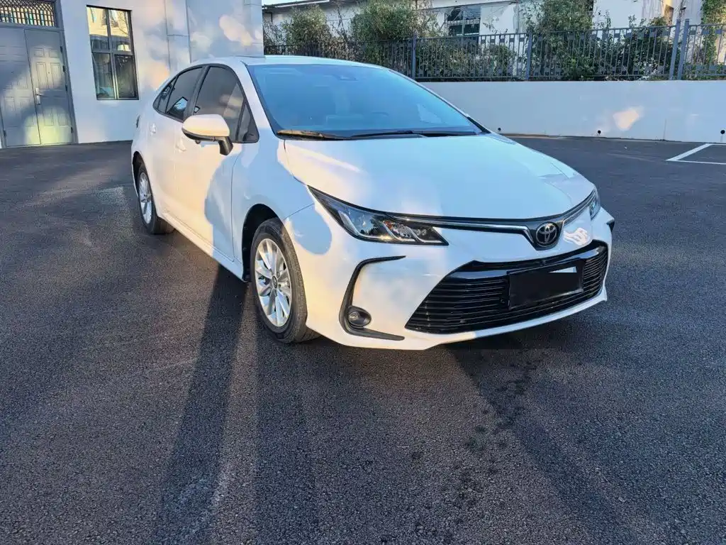 Toyota Corolla — миниатюра 3