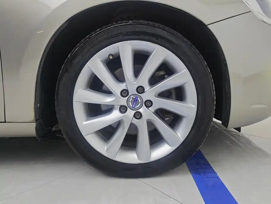 Volvo S60 — миниатюра 6