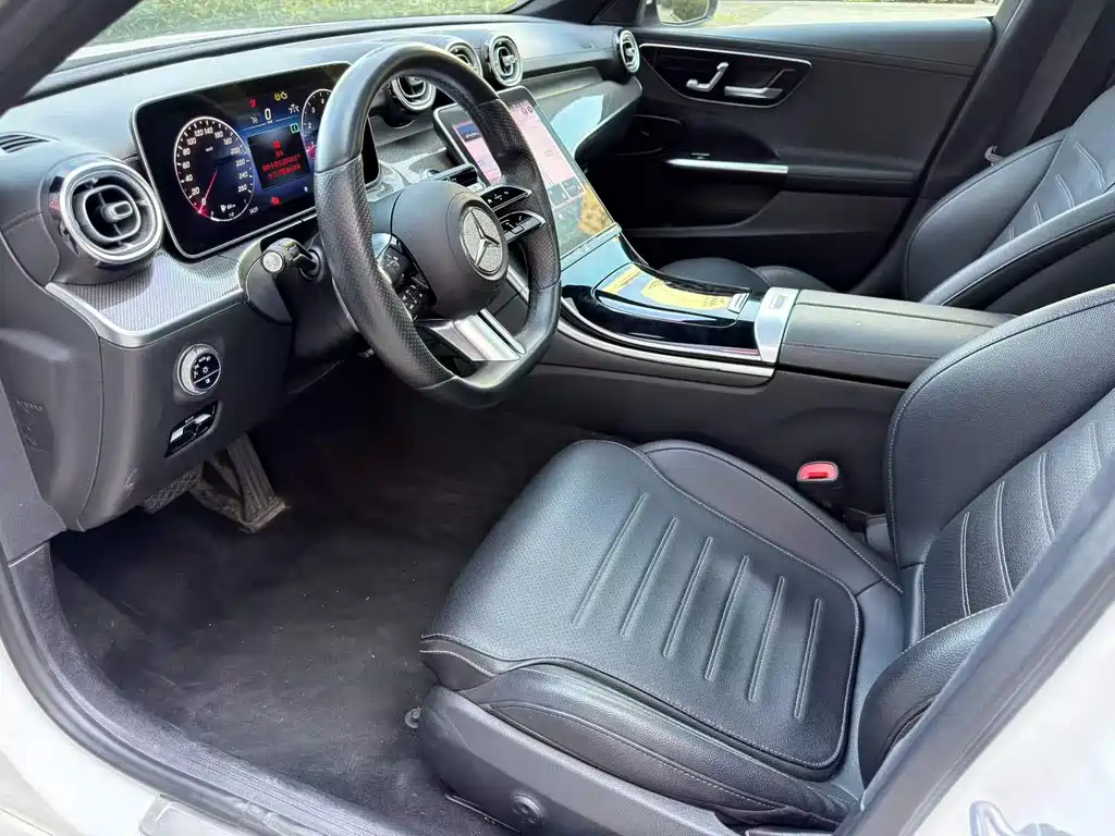 Mercedes-Benz C-Class — миниатюра 4