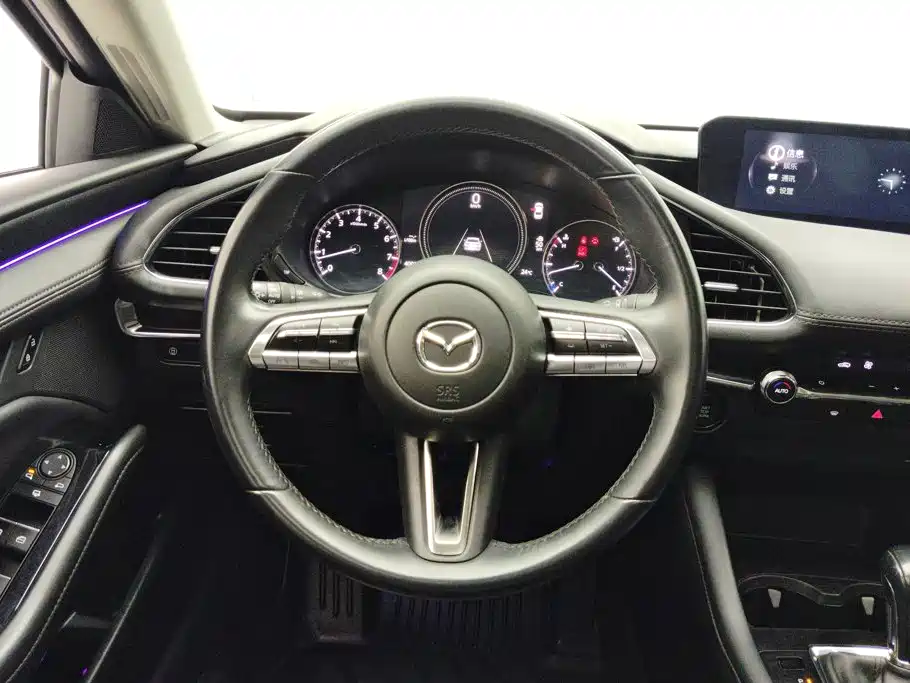 Mazda 3 Axela — миниатюра 15