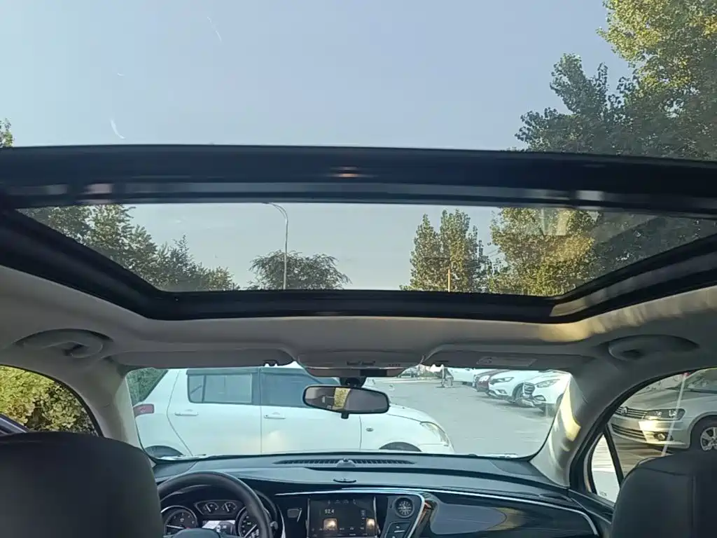 Buick Envision Plus — миниатюра 18