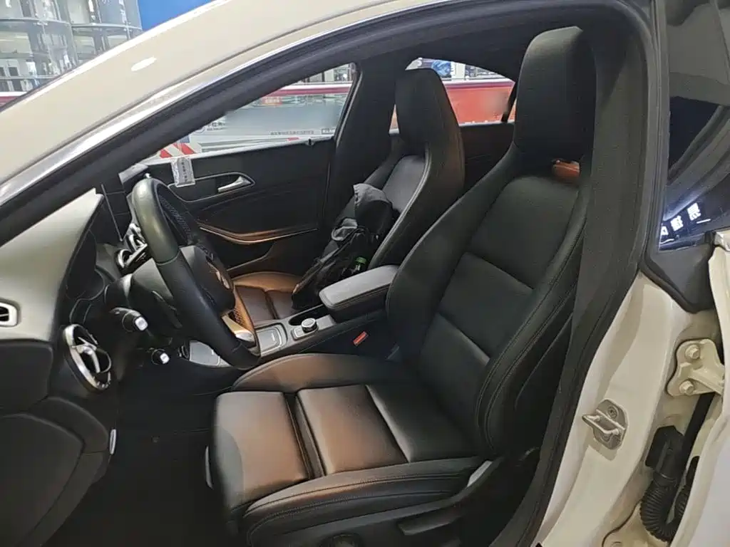 Mercedes-Benz CLA (Import) — миниатюра 15