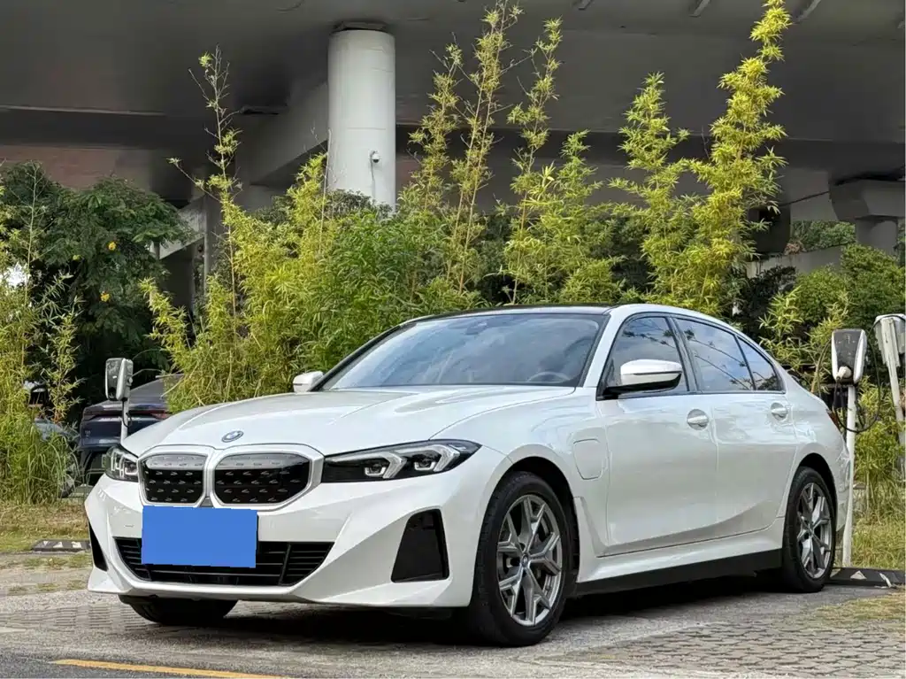 BMW i3 2024