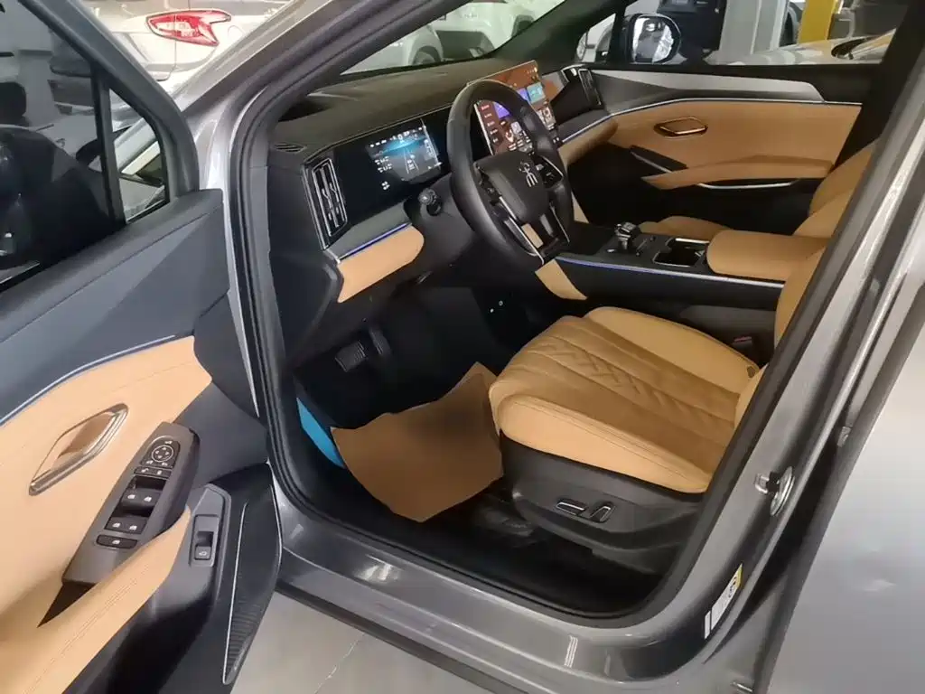 BYD L DM-i — миниатюра 16