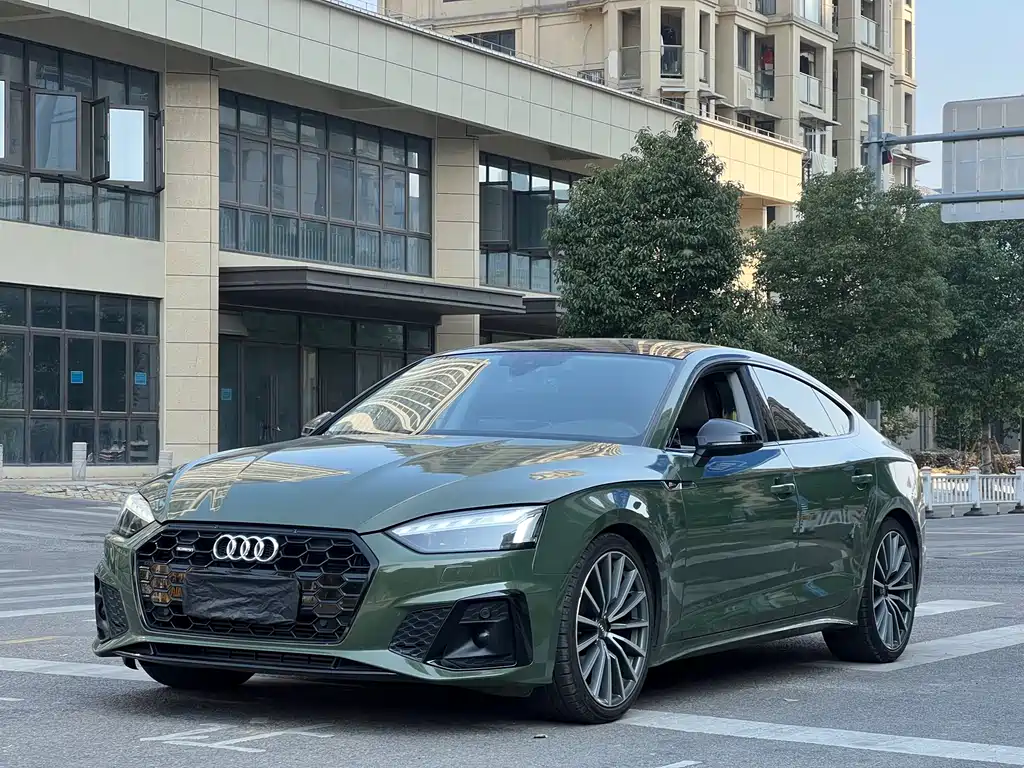 AUDI A5
