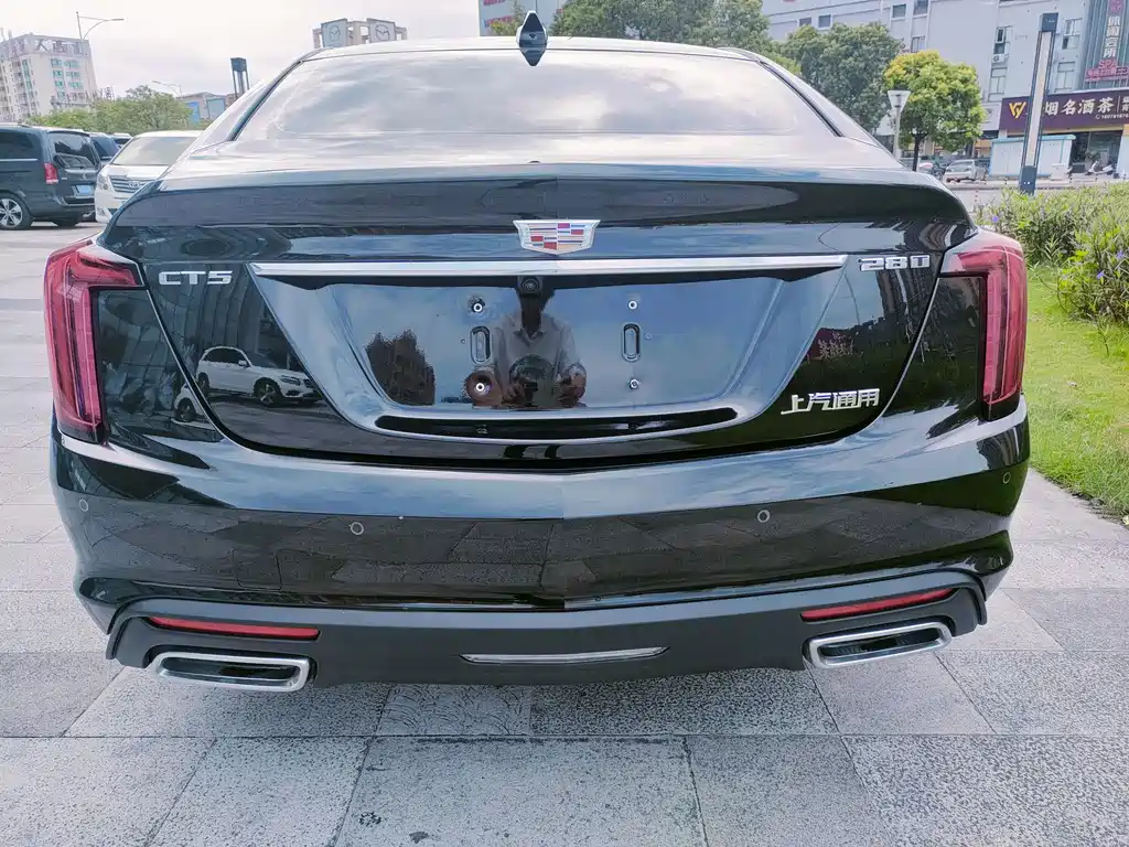 Cadillac CT5 — миниатюра 7