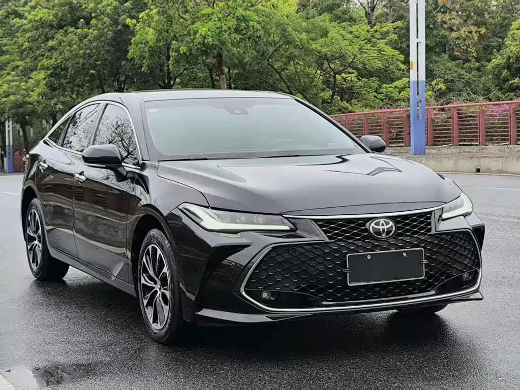 Toyota Avalon — миниатюра 3