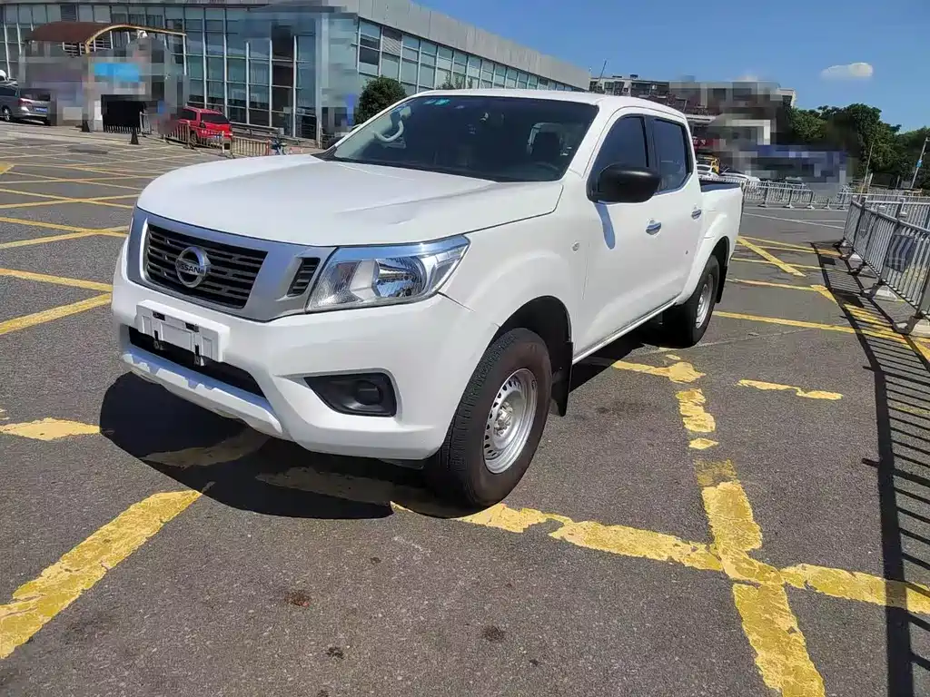 Nissan Navara 2022