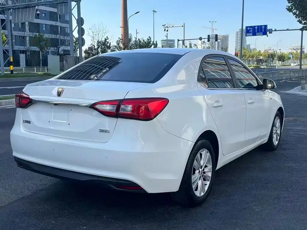 Roewe 360 — миниатюра 10