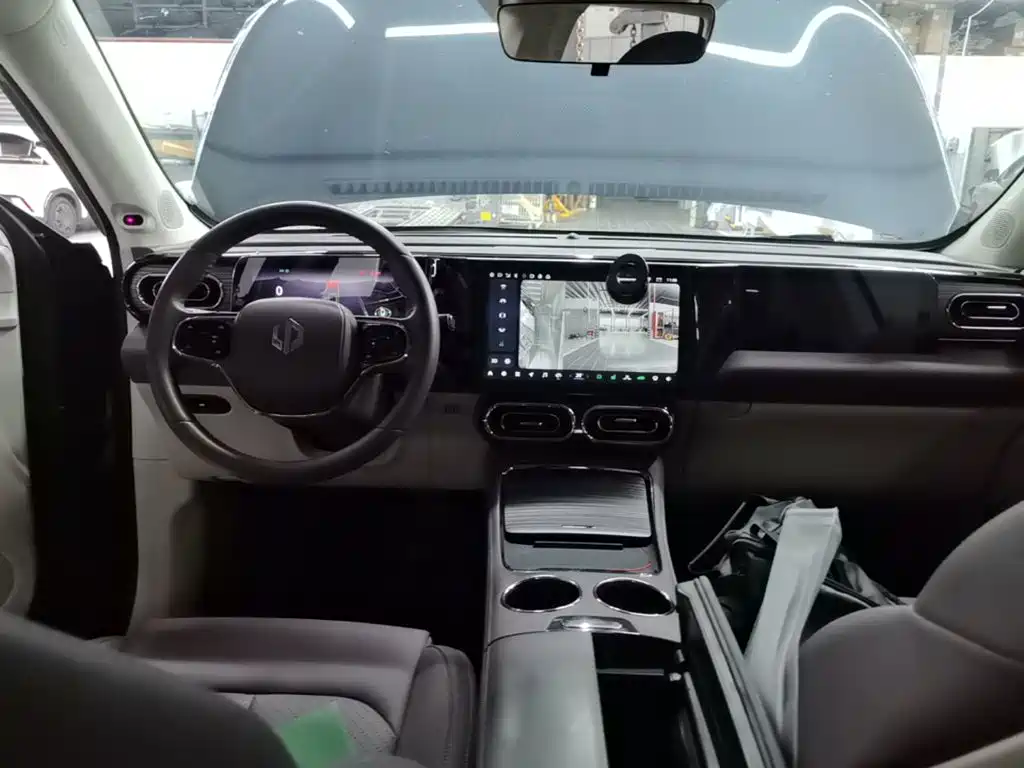Leapmotor Leapmotor C11 — миниатюра 10