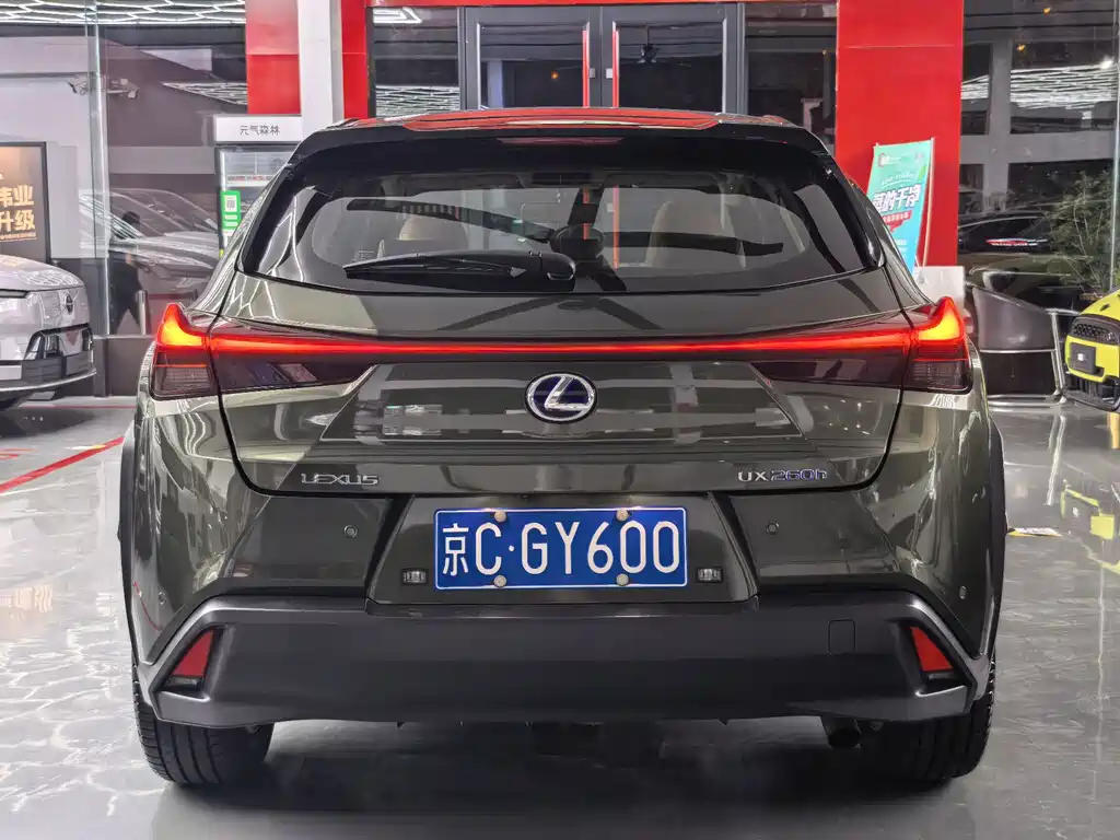 Lexus UX — миниатюра 6