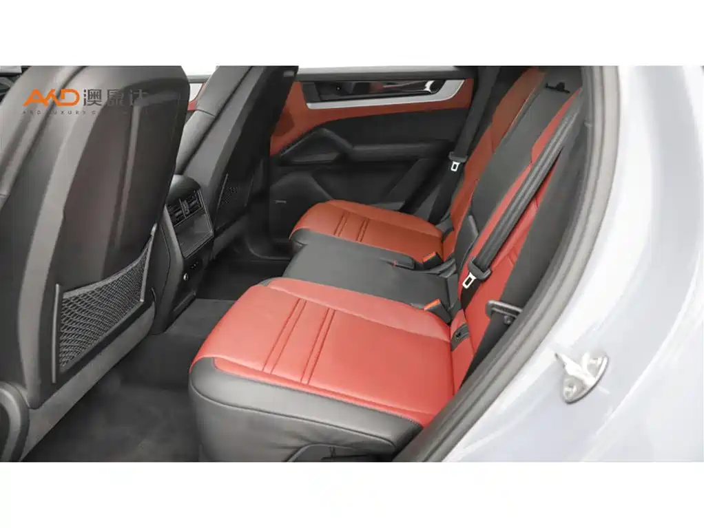Porsche Cayenne — миниатюра 7