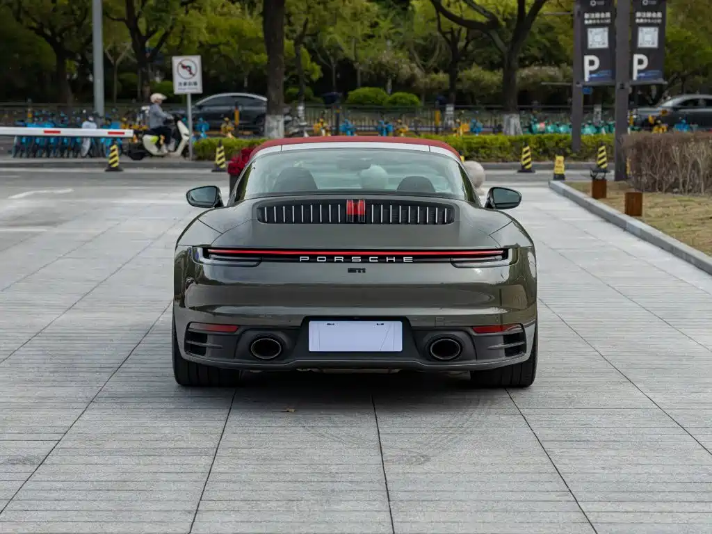 Porsche 911 — миниатюра 5