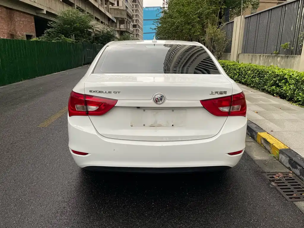 Buick Excelle — миниатюра 7