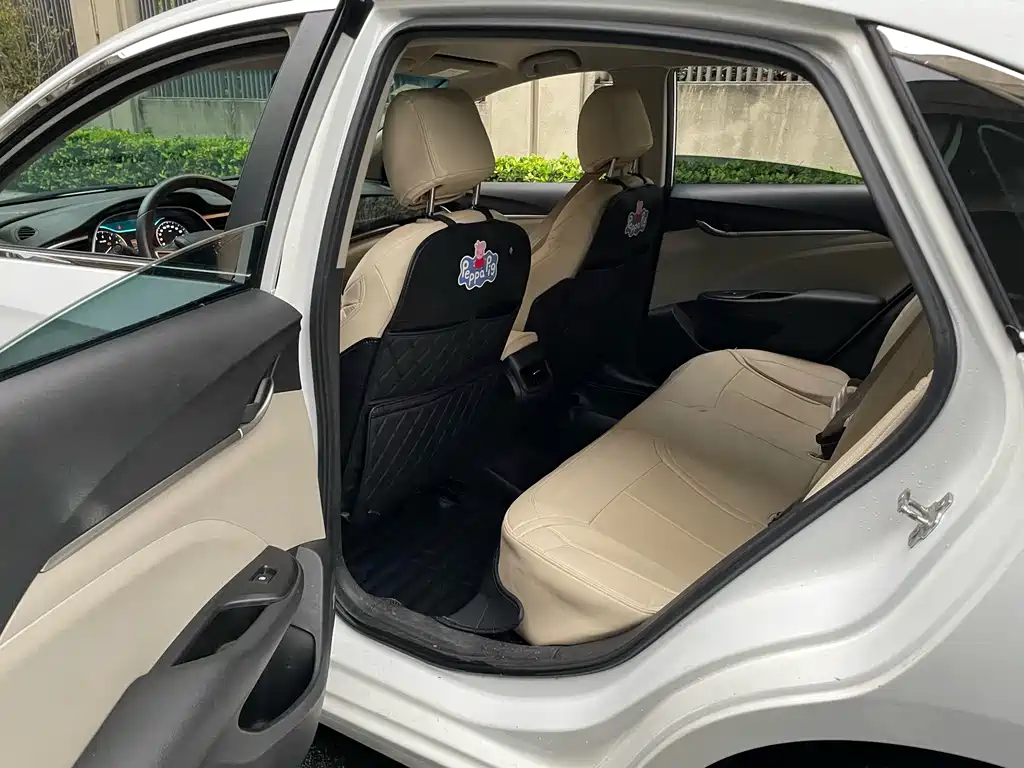 Buick Excelle — миниатюра 12