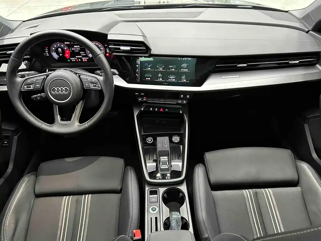 Audi A3 2023 Sportback 35 TFSI Fashion Sport