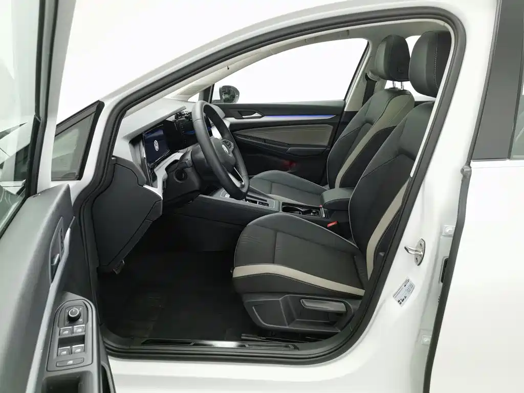 Volkswagen Golf — миниатюра 10