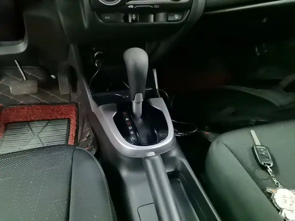 Honda Fit — миниатюра 14