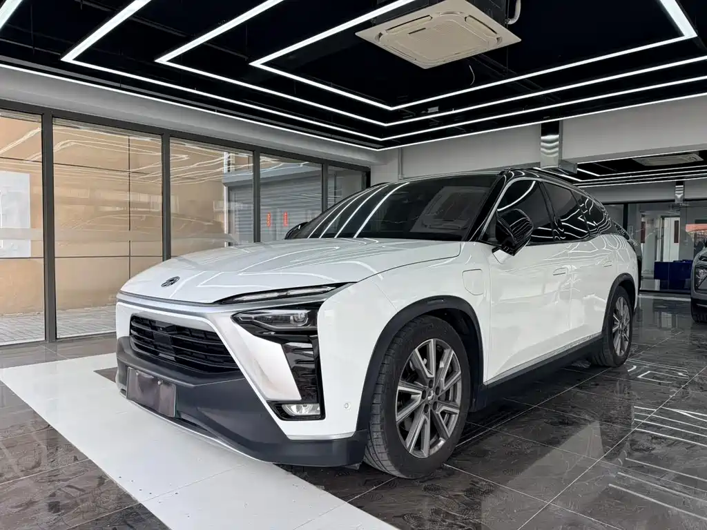 Nio ES8 2021